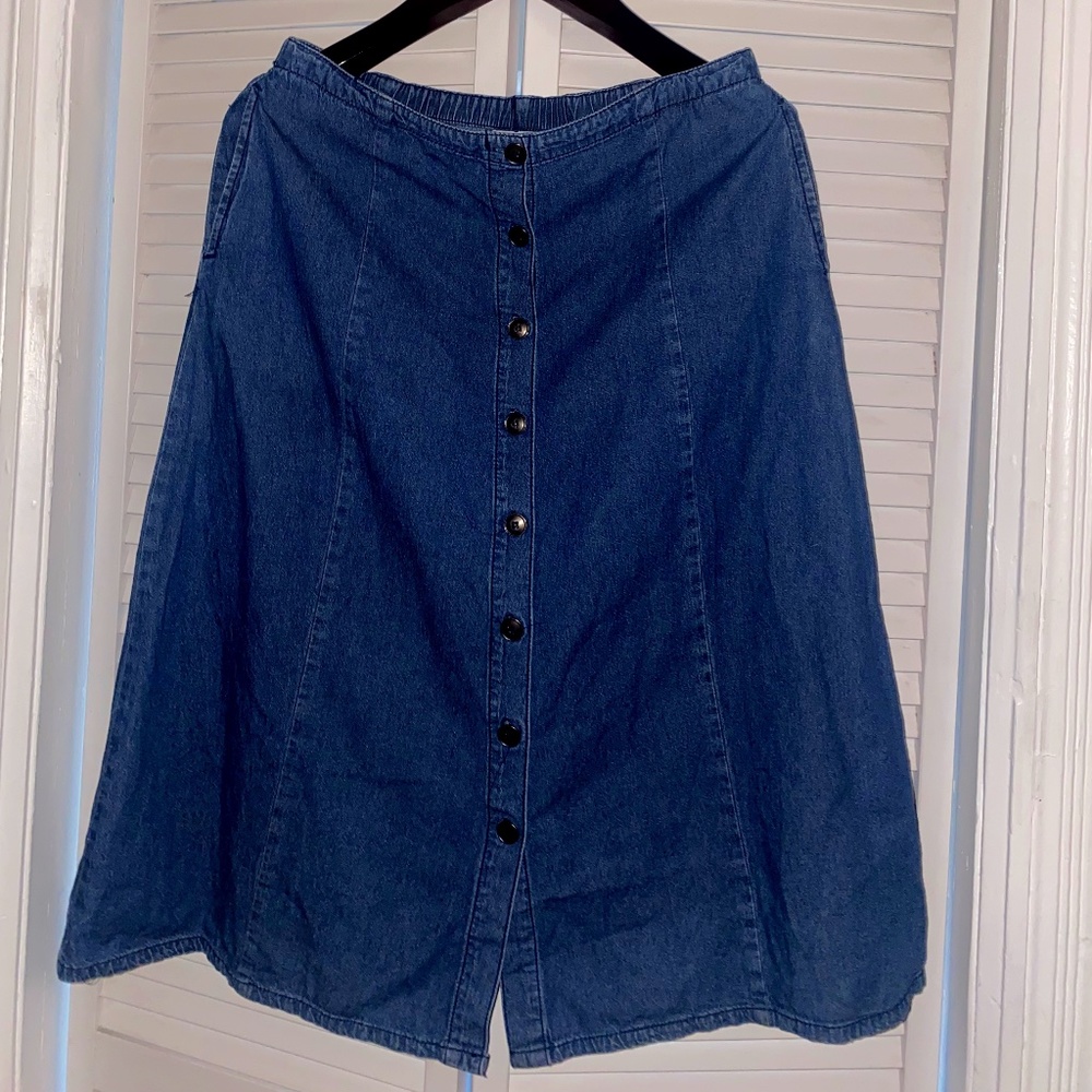 Denim skirt